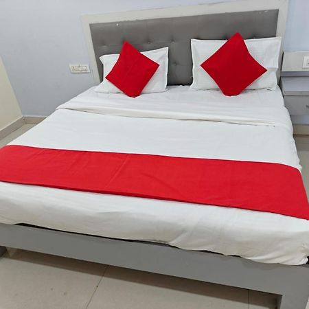 Kpr Residency Aparthotel Jadcherla Ngoại thất bức ảnh